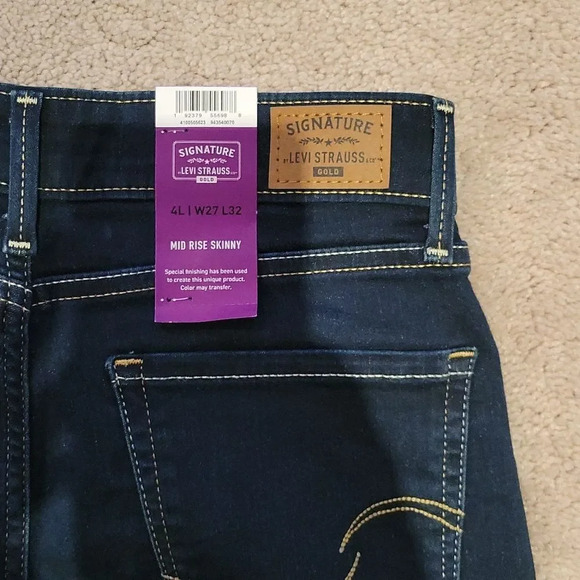 Levi's Signature Gold Size 4L Mid Rise Skinny Jeans Dark  Blue 4L W27 L32 - Picture 6 of 7